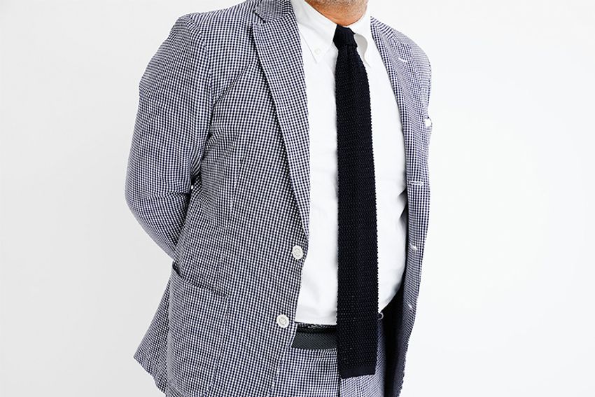 汗だくな日、仕事のシャツの下に着る肌着のベストを探求  - 5枚目の画像