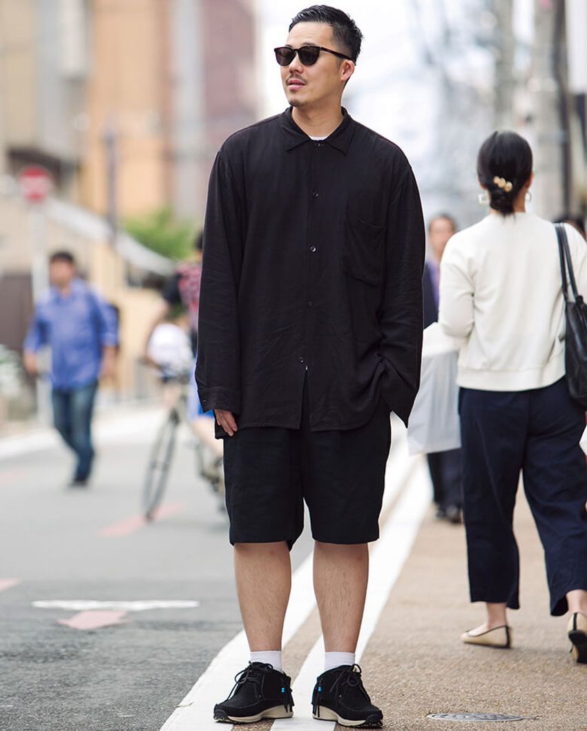 真夏のオールブラックコーデ集！7人に学ぶ黒をクールに仕上げるコツ - 4枚目の画像