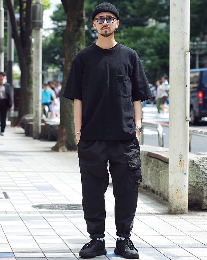 真夏のオールブラックコーデ集！7人に学ぶ黒をクールに仕上げるコツ - 2枚目の画像