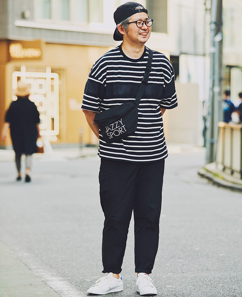 アンルートのボーダーTは、大胆な切り替えがポイント。