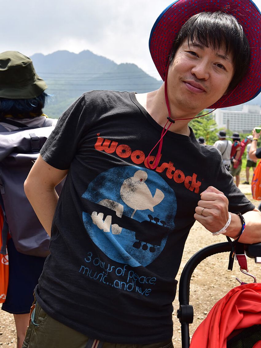 フジロックなのにこのTシャツ？ センスが滲む少数派を9連発 - 8枚目の画像
