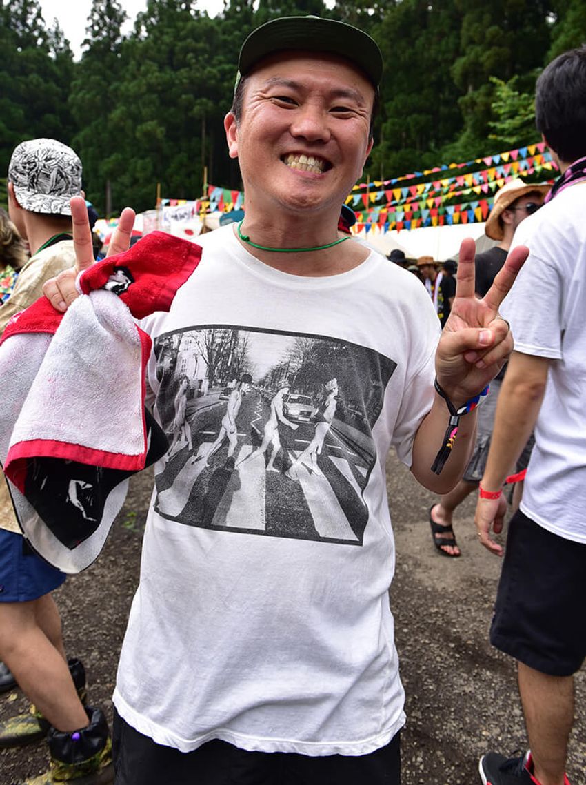 フジロックなのにこのTシャツ？ センスが滲む少数派を9連発 - 2枚目の画像
