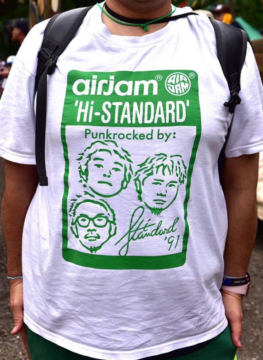 フジロックなのにこのTシャツ？ センスが滲む少数派を9連発 - 3枚目の画像