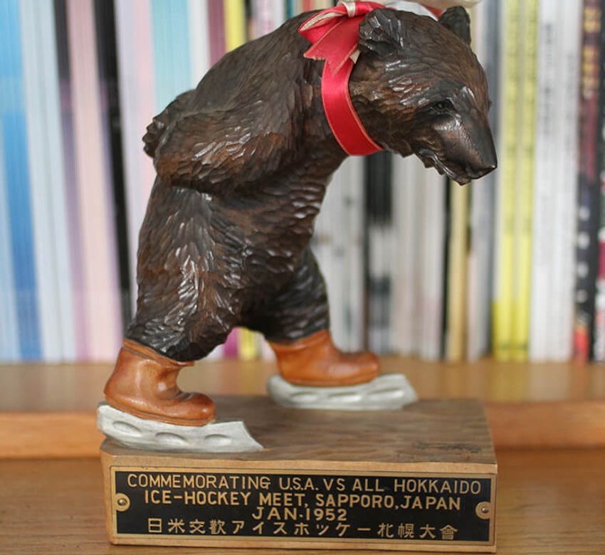 鮭はくわえず、背負うもの。木彫り熊の沼にハマった男に聞いた面白話 - 8枚目の画像