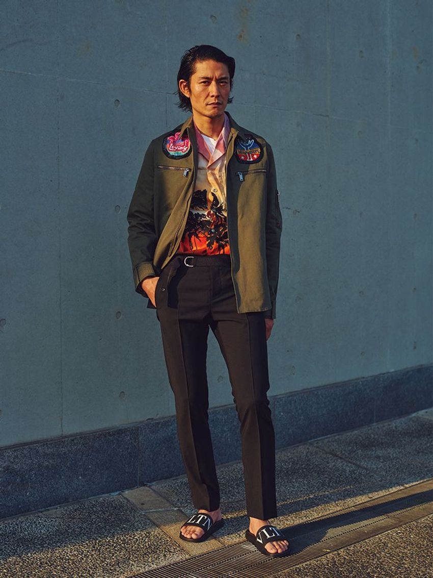 夏気分を加速させるアロハな「ヴァレンティノ」のデイリースタイル - 2枚目の画像