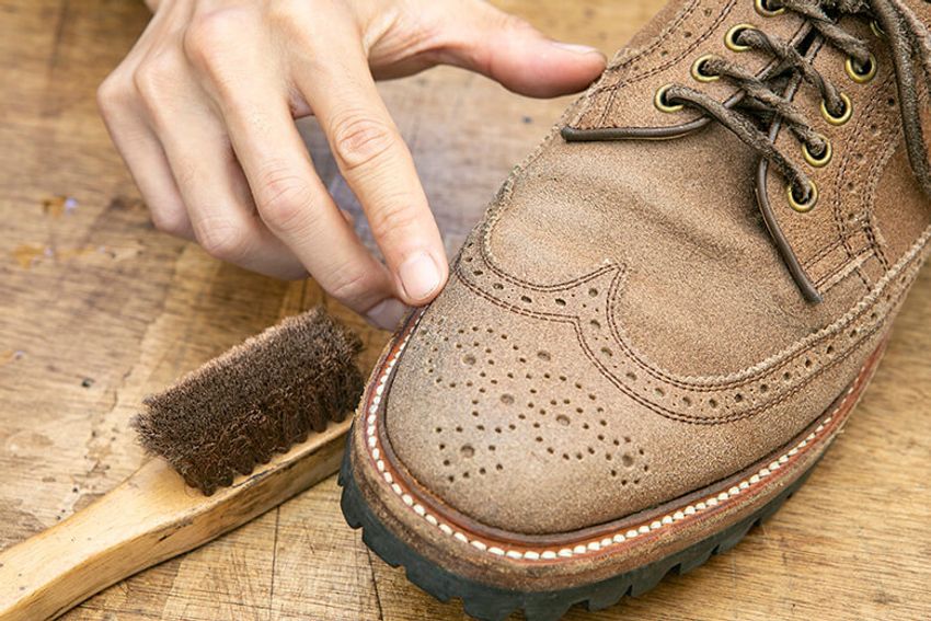黒ズミが気になるスエード靴、プロの技を覚えればココまで綺麗に！ - 6枚目の画像