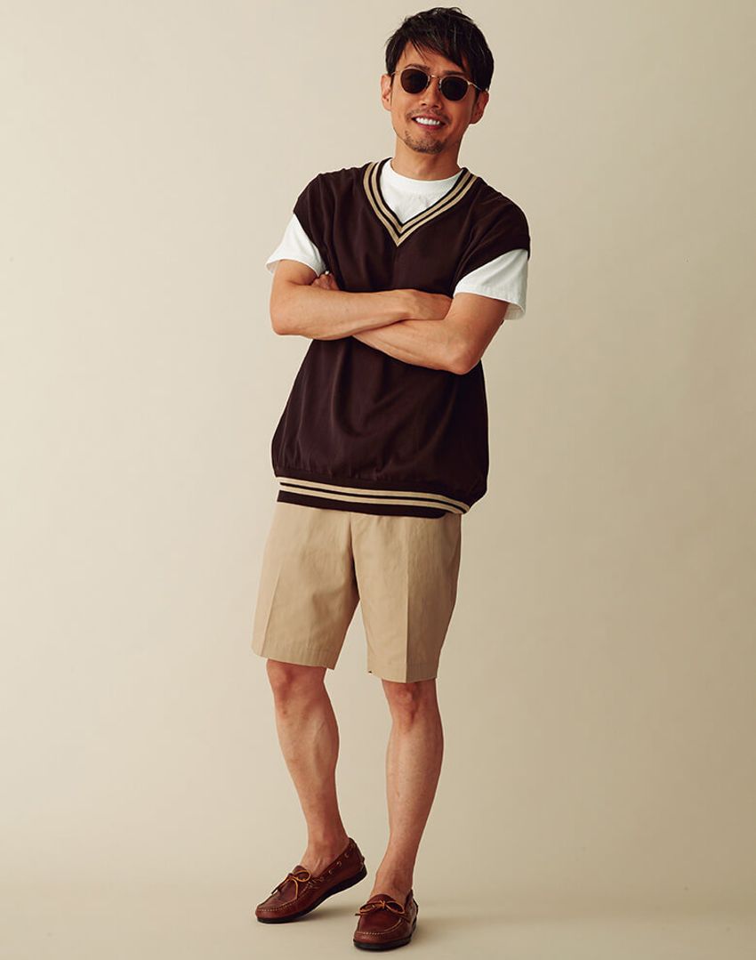 夏のワンパターン脱却！ 白Tに合わせるだけの「ニットベスト」活用術 - 5枚目の画像