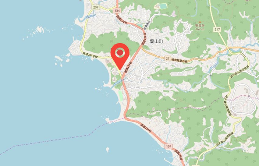 葉山の夏季限定カフェで、留学を控えた看板娘の前途を祈念した - 1枚目の画像