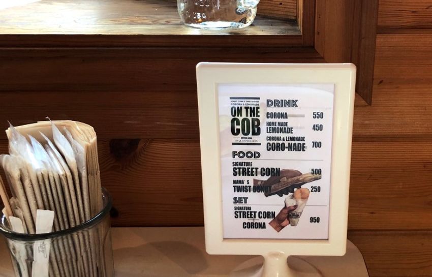 葉山の夏季限定カフェで、留学を控えた看板娘の前途を祈念した - 6枚目の画像