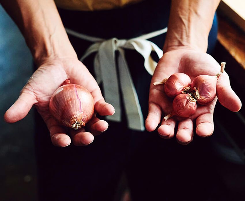 たっぷり “バワンメラ” が決め手の「バリ風ゴーヤチャンプルー」 - 6枚目の画像