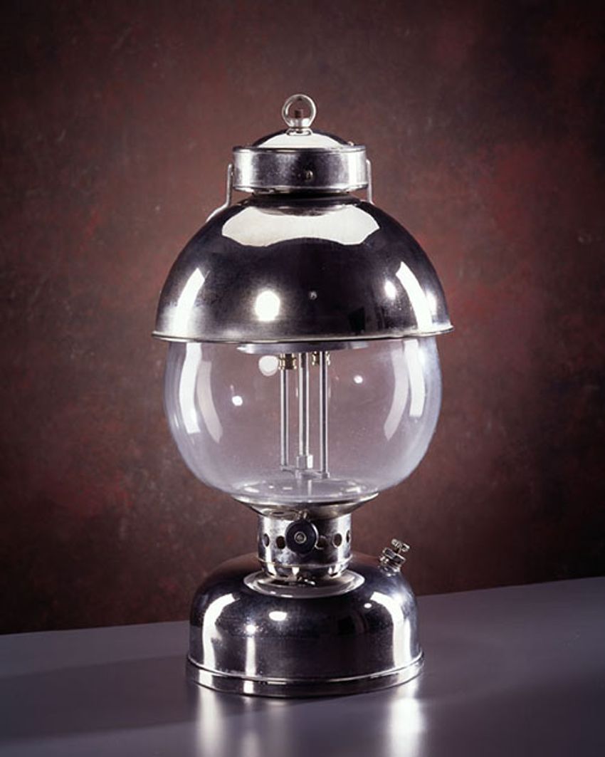 “薬局での出会い”が始まりの世界的ブランド「コールマン」のランタンが信頼される理由 - 5枚目の画像