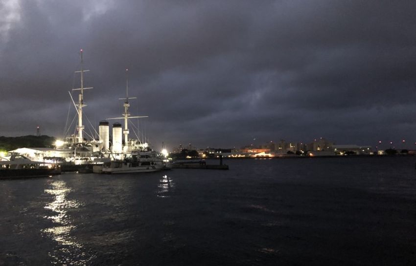 横須賀の老舗バーで、男性不信を克服した看板娘の話に聞き入った - 4枚目の画像