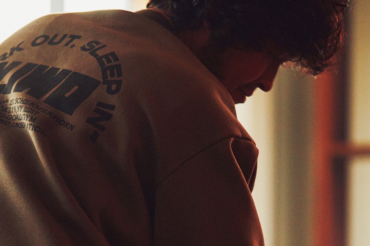 ワンマイル改め“1000マイル”ウェアとして活躍するスウェットセットアップ選