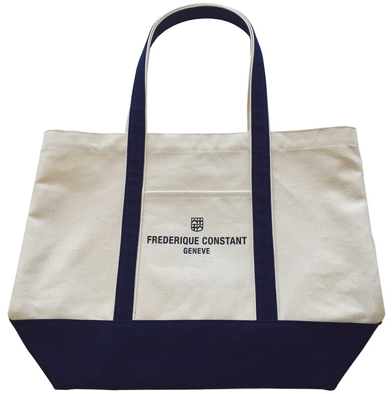 「クラシック インデックス オートマチック ハートビート」の日本限定モデルを購入すると、オリジナルマリントートバッグがプレゼントされる