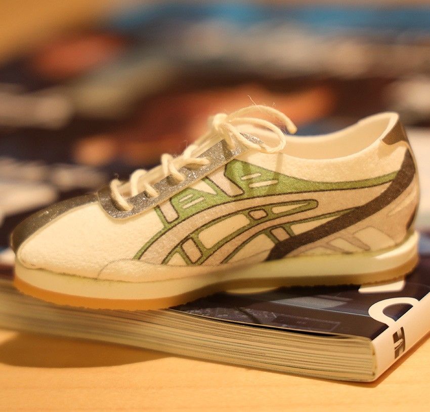 アシックスの初代「ゲルカヤノ」を指先で作ってみた！ 素材も工程もガチでどハマり必至 - 16枚目の画像