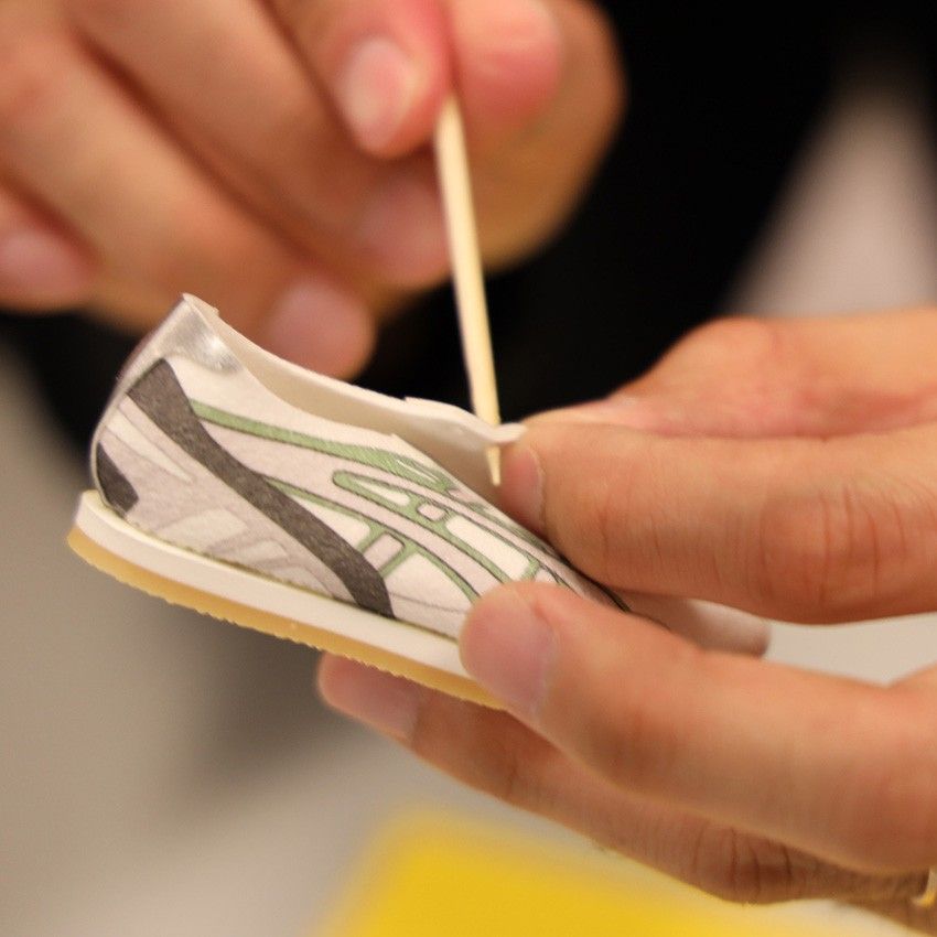 アシックスの初代「ゲルカヤノ」を指先で作ってみた！ 素材も工程もガチでどハマり必至 - 17枚目の画像