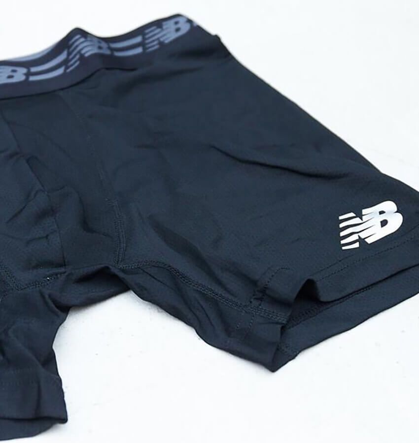 最新デニムジャケットもハイスペック！ ニューバランスの春の機能服5選 - 16枚目の画像