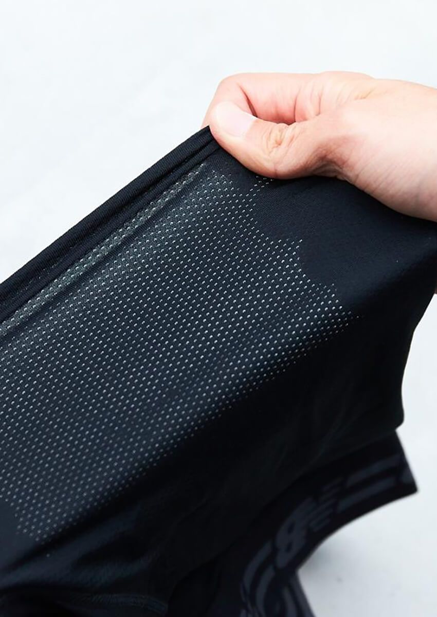 最新デニムジャケットもハイスペック！ ニューバランスの春の機能服5選 - 9枚目の画像