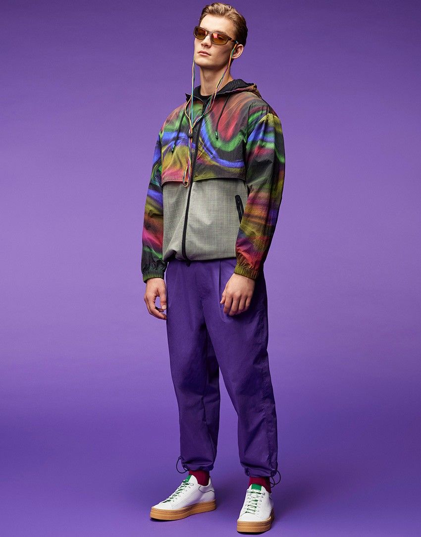 今季のテーマはサーフィン！ エンポリオ アルマーニのサステナ・コレクションに注目 - 1枚目の画像