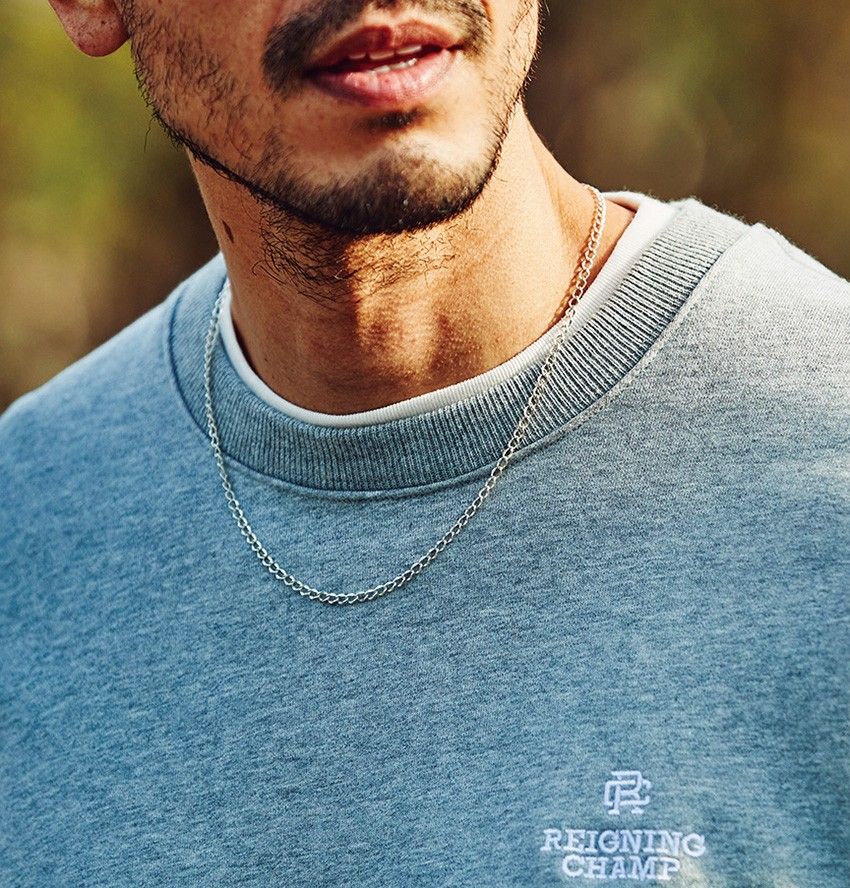 上下グレーのスウェットで街対応する重要ポイント。簡単、手軽なレシピを公開 - 2枚目の画像