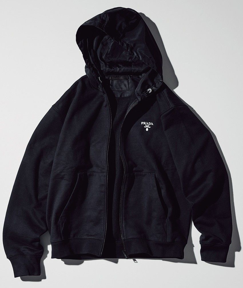 LVのインサイドアウトなデザインetc. ハイブランドによる“最上級スウェット”4選 - 1枚目の画像