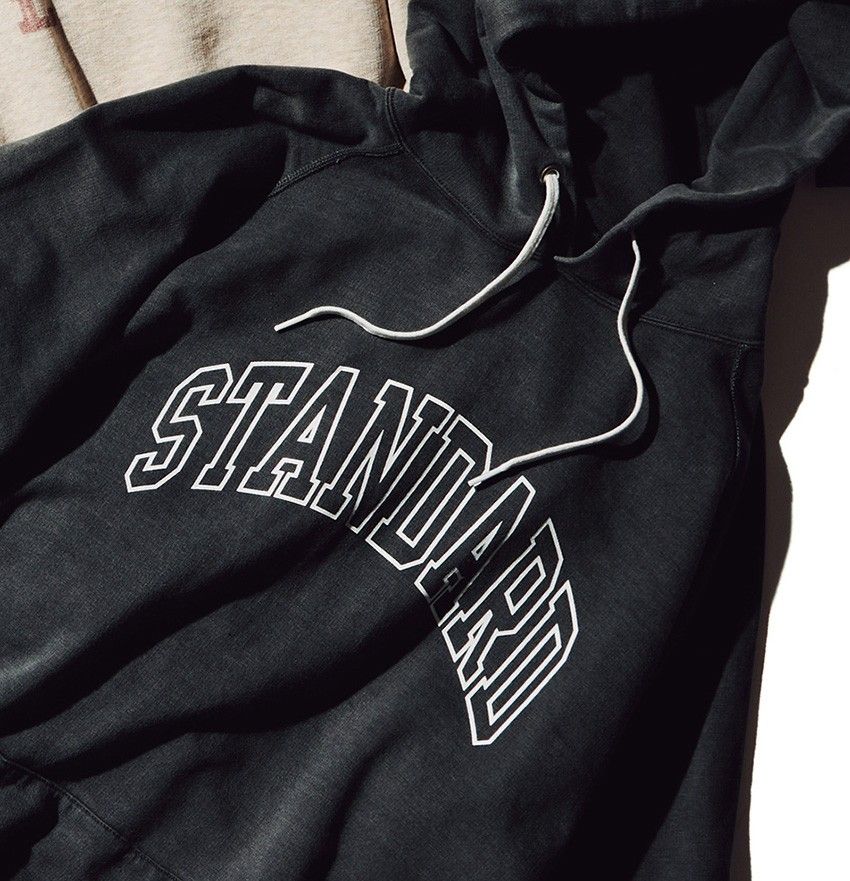 人気再燃中のカレッジスウェット。30〜40代にオススメな新作6選 - 7枚目の画像