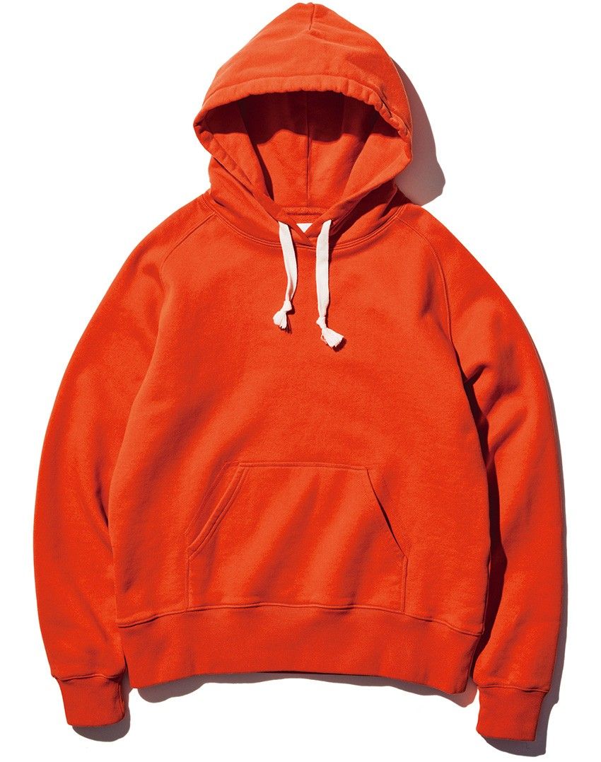 無地のスウェットは色とディテールで選ぼう！ 大人のシンプルコーデに映える8選 - 1枚目の画像