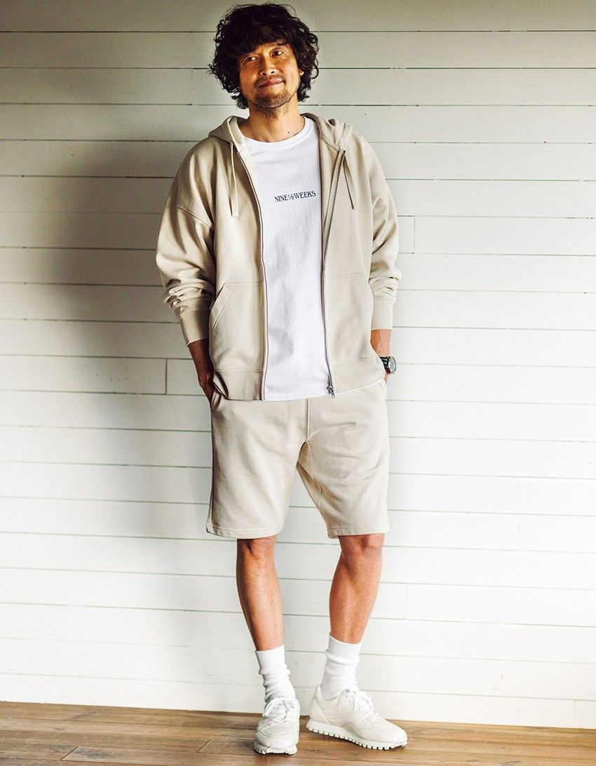 上下スウェットでも“ルーズに見えない”コーデの作り方。コツが見つかる8スタイルを紹介 - 5枚目の画像