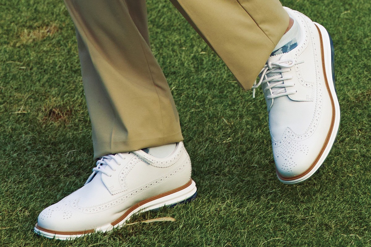 コール ハーンのゴルフシューズ「グランド360」の真価は、18H後に実感