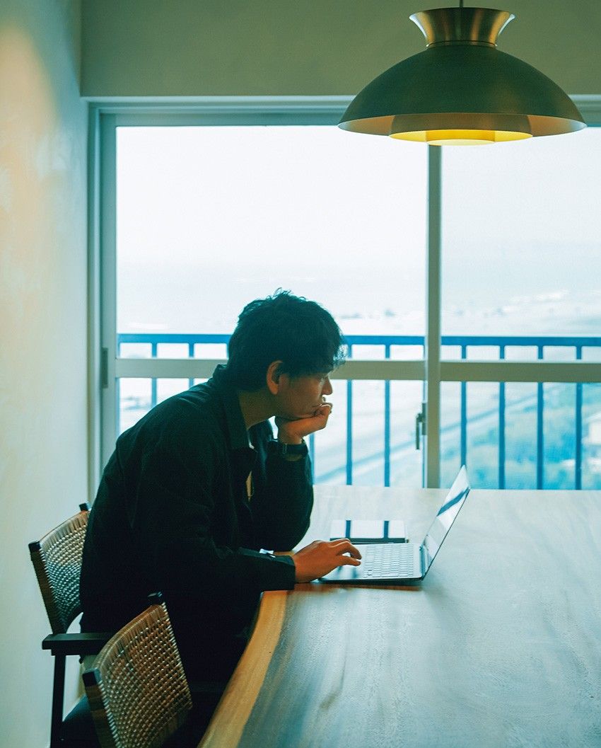 起床と同時に波チェック、仕事前に朝サーフィン。海辺の家で実現する豊かなウィークデイ - 2枚目の画像