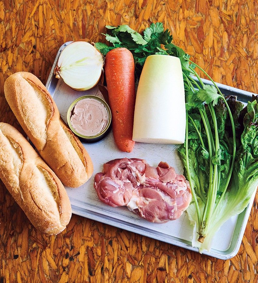 これぞ五味一体!? あらゆるウマさが混ざり合うミウラメシ流「贅沢バインミー」レシピ - 6枚目の画像