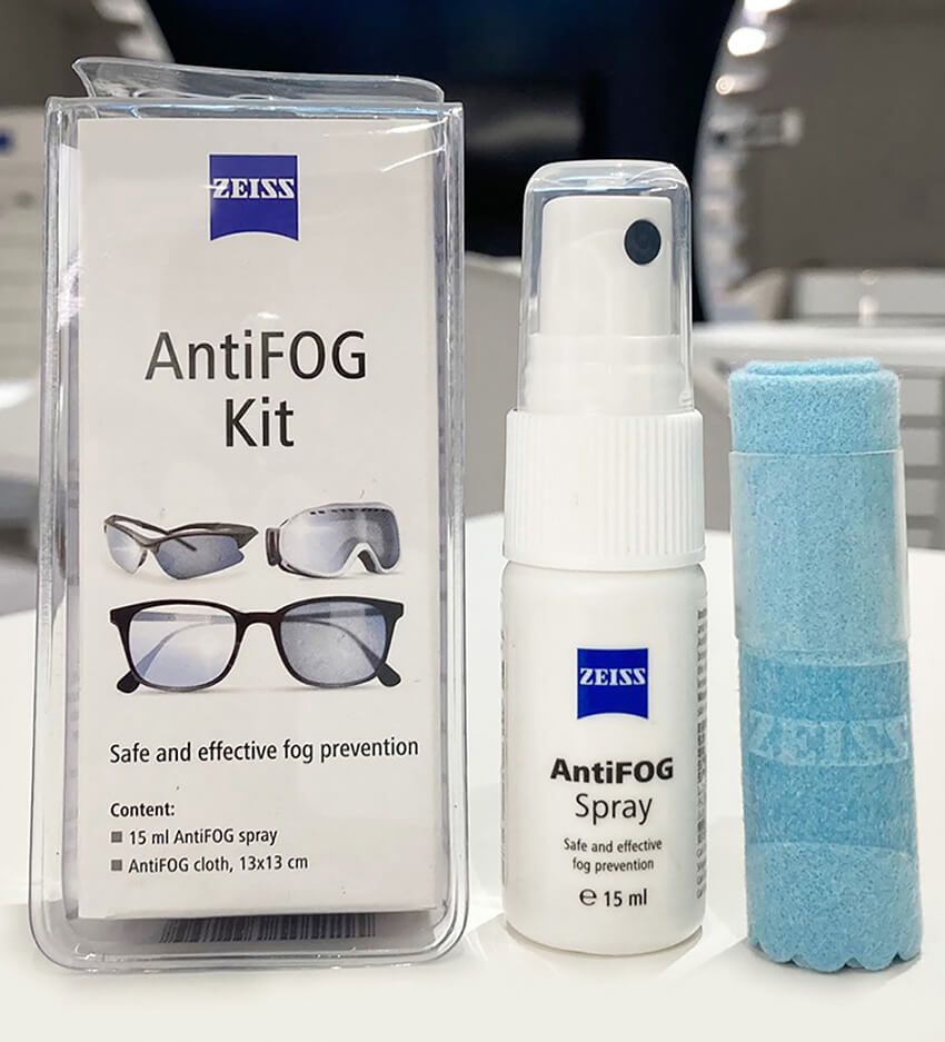 「マスクでメガネが曇る」悩みを解決！ ツァイスの曇り止めスプレー愛用者の証言 - 1枚目の画像