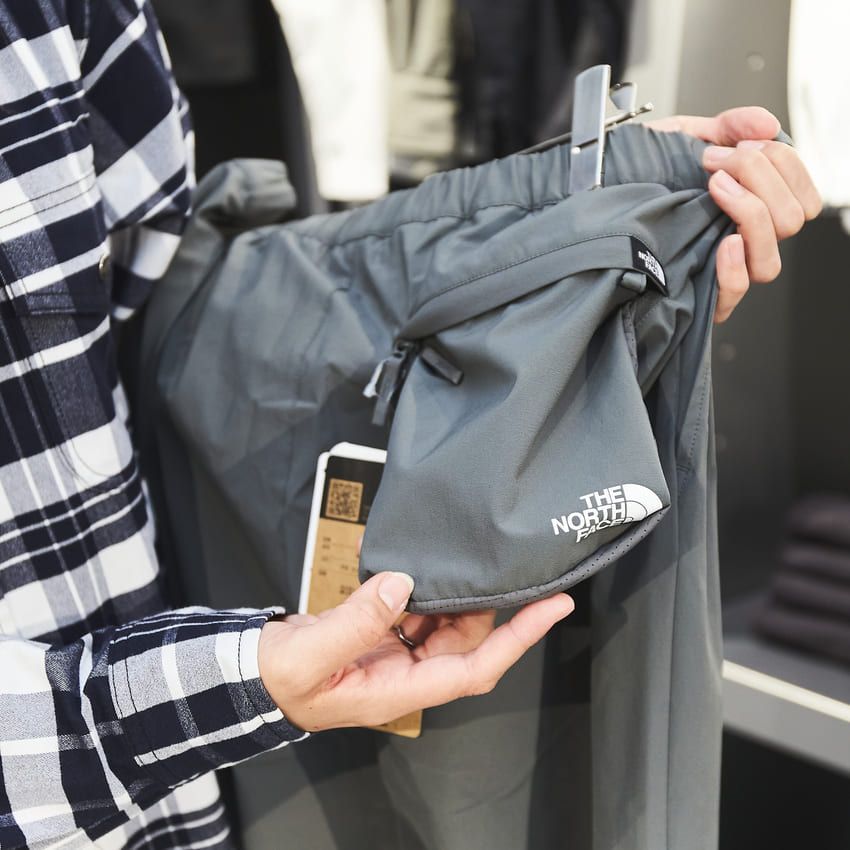 「ザ・ノース・フェイス」の最新4選。街も山も梅雨もOKなアイテムで私物をアプデせよ！ - 29枚目の画像