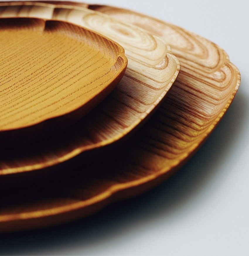 藤井隆行が愛用する「四十沢木材工芸」のお盆。改めて感じる“和”の価値を日常に - 2枚目の画像