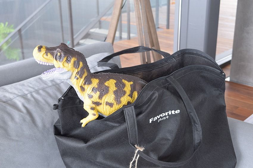 ミシガンカラーの恐竜⁉︎ スニーカー好きな親は“注意”のフィギュア・カスタムサービス - 12枚目の画像