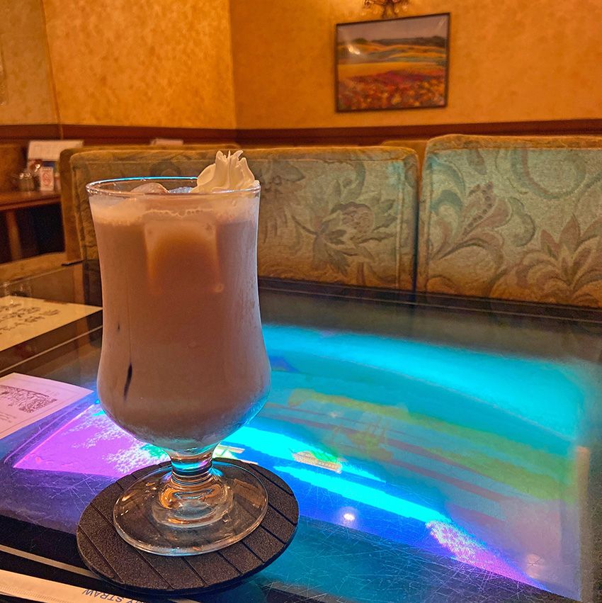 「ザ・ノース・フェイス オルター」の看板娘が、キャンプでレモンサワーを延々と飲んでいた - 9枚目の画像