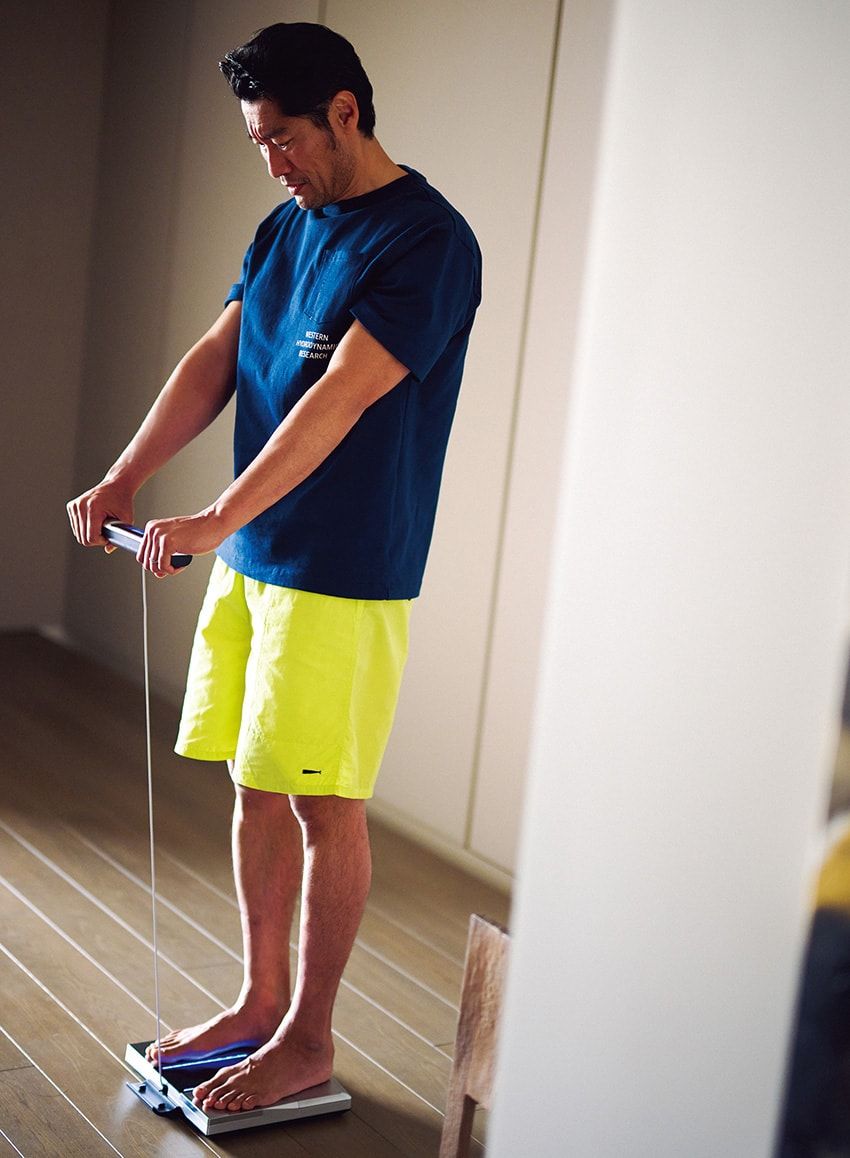 汗っかきを救う“ステルス”なインナーTシャツ。ユースケ部長がシャツの下に着たのはコレだ！ - 5枚目の画像