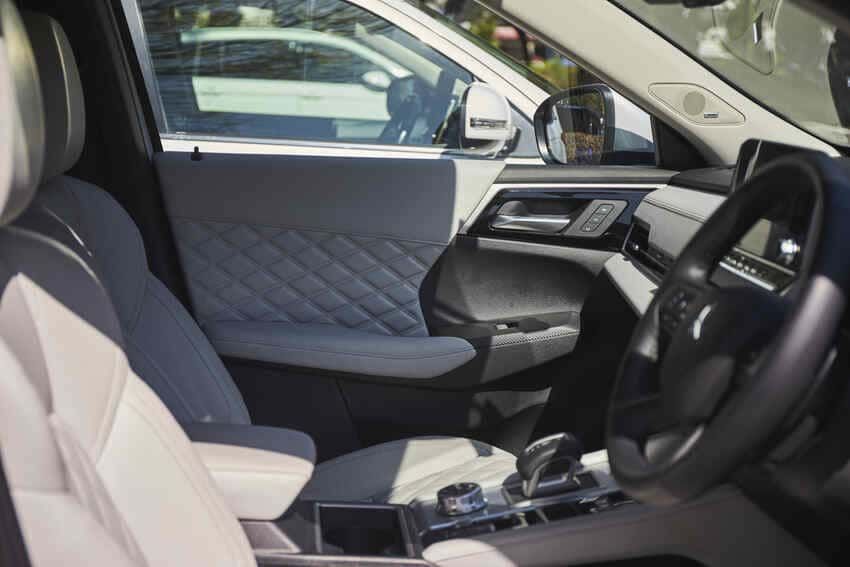 旧型「アウトランダー」が愛車の種市 暁が新型に乗り換え検討中。スペックを知った感想は？ - 27枚目の画像