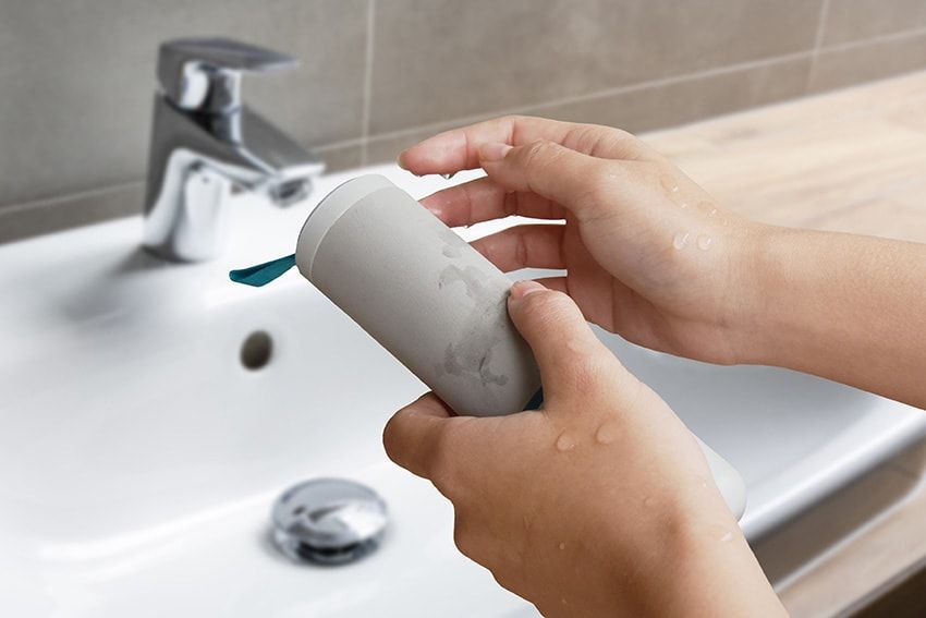 珪藻土より6倍！ 吸水力抜群「スティック型スポンジ」で水滴ストレスとサラバ！ - 10枚目の画像