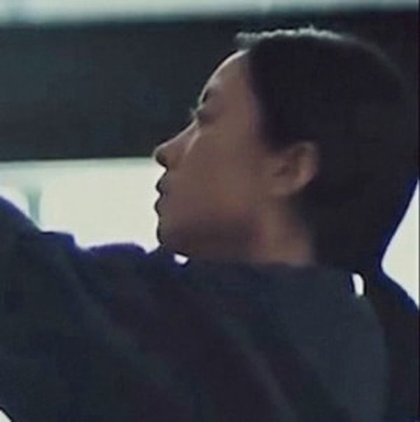 “理想の男”の姿を実現する、女性デザイナーが作るイレーヴとロエフのメンズTシャツ - 4枚目の画像