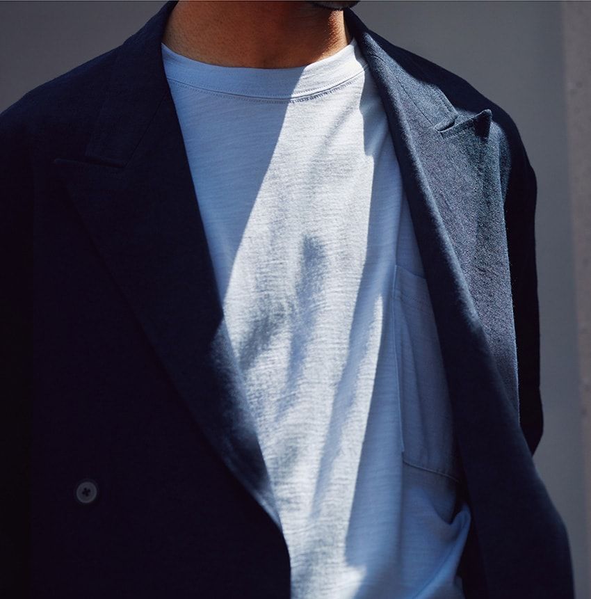 大人見えするTシャツはニット製が正解。自宅で洗えてジャケットにも似合う5選 - 5枚目の画像