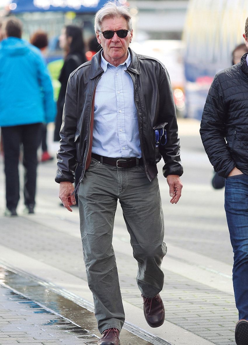 味のある男は、時間を経て味が出る「レザージャケット」が似合う。その理想系7人 - 2枚目の画像