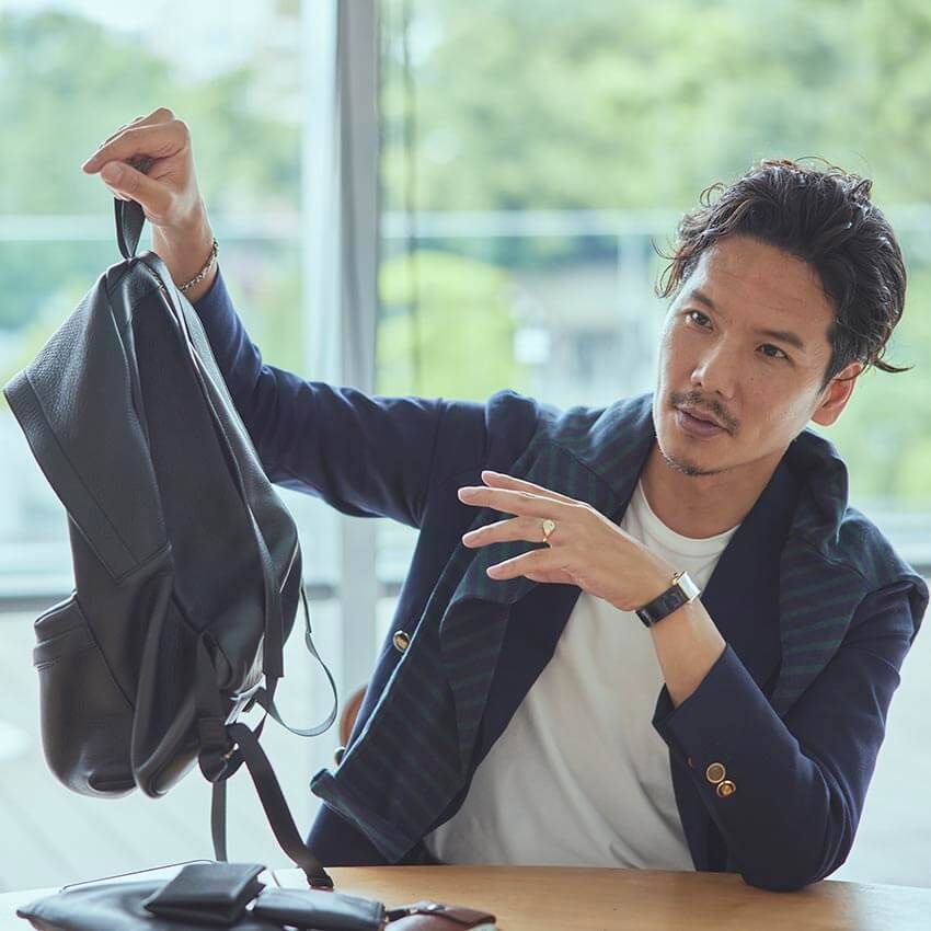 ビームスF・西口修平の仕事バッグとその中身「小物はギャルソンのポーチに入れてます」 - 32枚目の画像