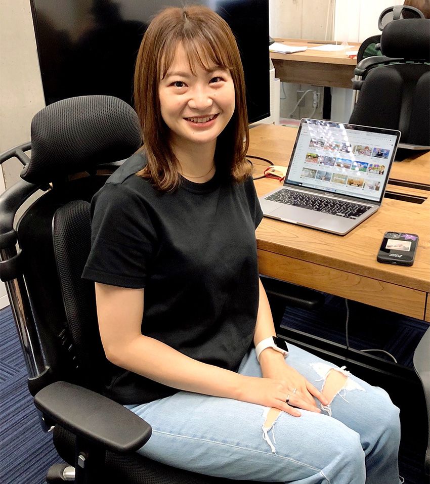 人気のキャンプ系YouTuberは、広告・芸能事業を展開する「For you」で働く看板娘だった - 4枚目の画像