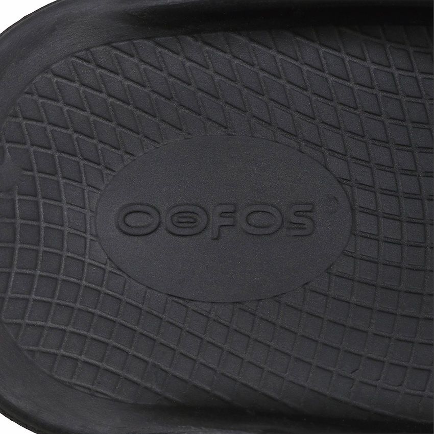 「レイニングチャンプ × ウーフォス」のコラボサンダル登場！ 絶妙カラーが醸す特別感 - 6枚目の画像