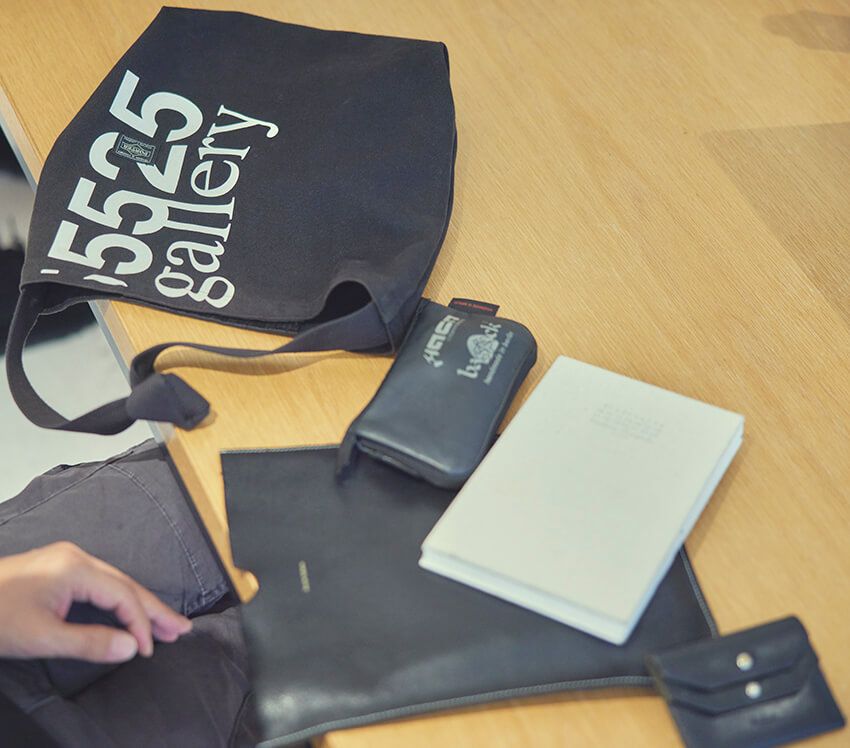 「40歳過ぎてモノを持たなくなった」エストネーション・ディレクターの仕事バッグとその中身 - 26枚目の画像