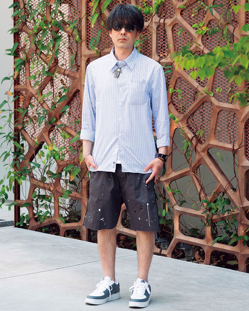 大人のショーツスタイルは「膝を出すなら肘隠す」が正解。長袖シャツで実践した10名 - 1枚目の画像