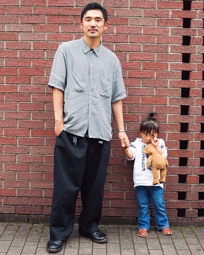 ゆったりパンツをお洒落に着こなすパパをスナップ。大人の余裕を感じるコーデ集 - 3枚目の画像