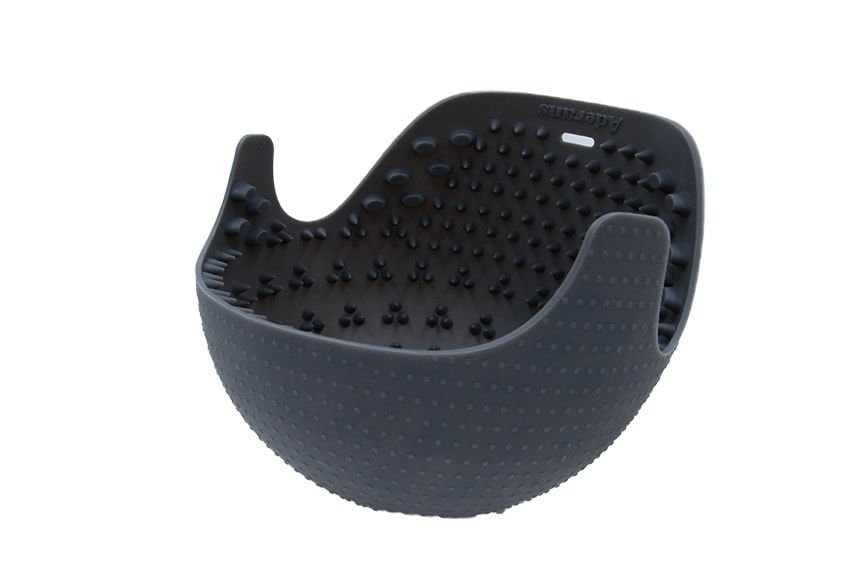 アデランスの奇想天外な“かぶり物”。390本のトゲトゲによる髪想いな刺激を1日1分だけ - 7枚目の画像