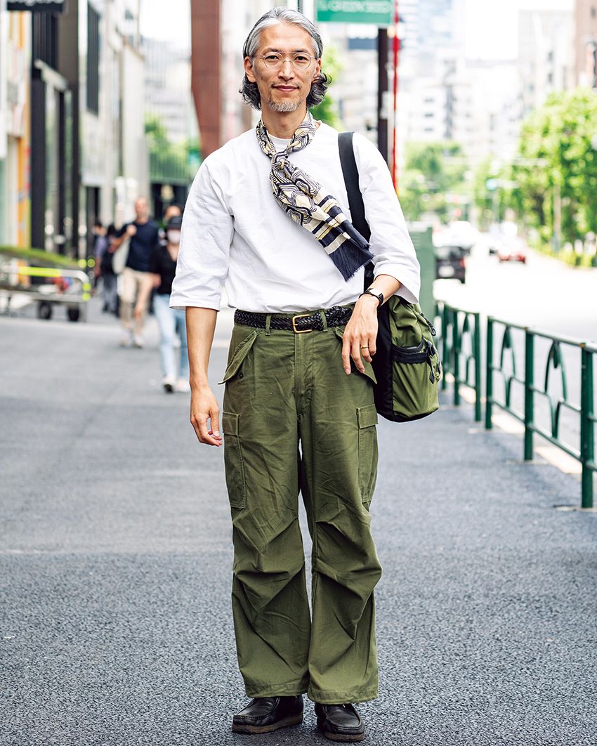 “軍パン”の着こなし方は無限大！ 街角で見つけた王道、エレガント、スポーティ系な洒落者たち - 2枚目の画像